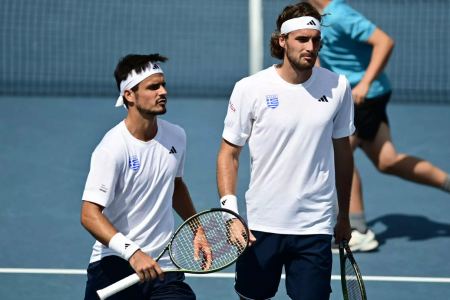 Πέτρος και Στέφανος Τσιτσιπάς αποκλείστηκαν από τα προημιτελικά του διπλού ανδρών στο Roland Garros