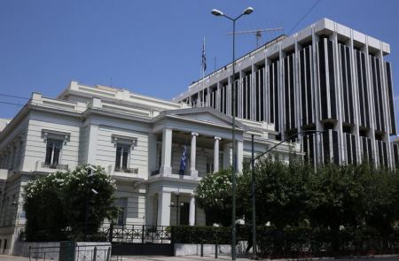 Διπλωματικές πηγές για Ερντογάν: Η Ελλάδα παραμένει σταθερά προσηλωμένη στη λύση της επανένωσης της Κύπρου