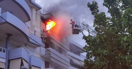 Τραγωδία: Νεκρή γυναίκα μετά από πυρκαγιά σε διαμέρισμα