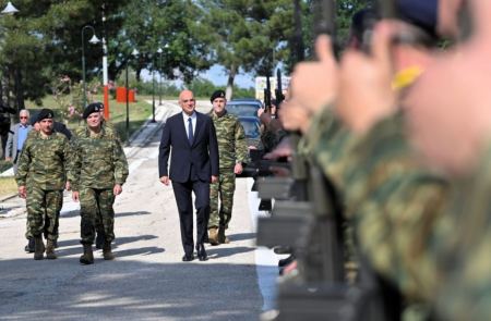 Δένδιας: Θα υπάρξουν βήματα προς τον ευρωπαϊκό στρατό