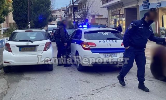 Λαμία: Προσπάθησαν να αναρτήσουν πανό στο Νοσοκομείο για τον Κουφοντίνα