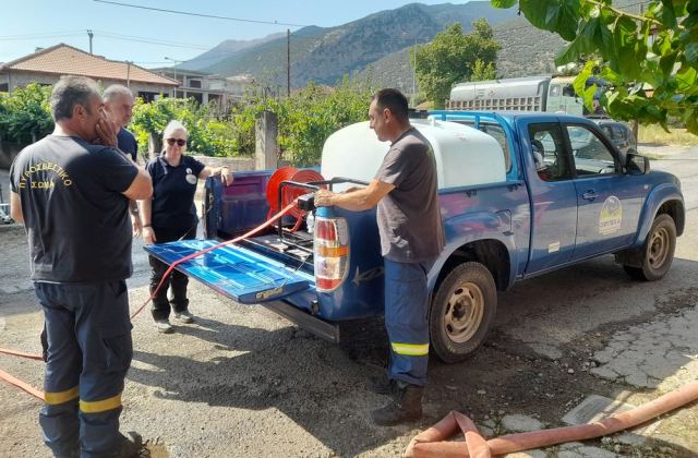 Παραχώρηση πυροσβεστικού εξοπλισμού στον ΟΦΥΠΕΚΑ από την ΠΕ Φθιώτιδας (ΦΩΤΟ)