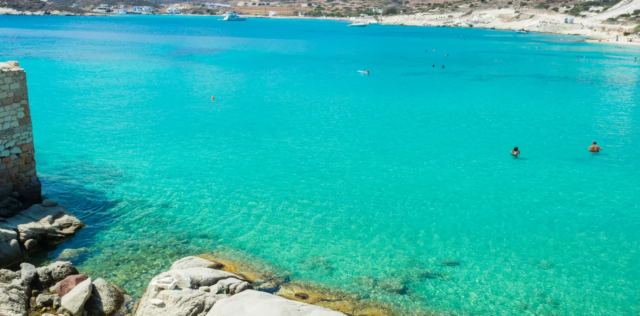 Ποιο ελληνικό νησί έχει την καθαρότερη παραλία στον κόσμο;