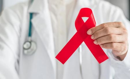 ΟΗΕ: Το 2024 θα είναι μια καθοριστική χρονιά ώστε το AIDS να σταματήσει να αποτελεί απειλή για τη δημόσια υγεία
