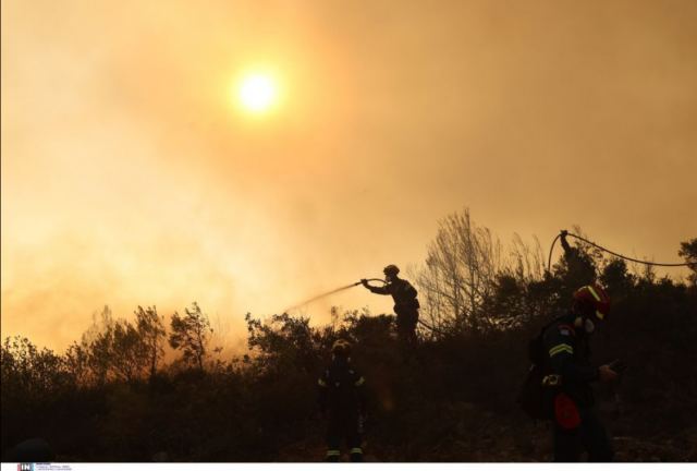 Πυροσβεστική για τις φωτιές στην Αττική: Η δυσκολότερη μέρα