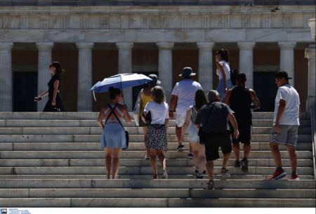Η Αθήνα «ερήμωσε» από κόσμο – Η αφόρητη ζέστη «έδιωξε» τους κατοίκους