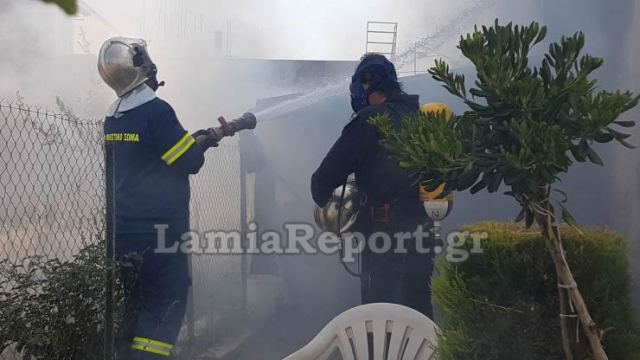 Λαμία: Πυκνοί καπνοί από πυρκαγιά σε αποθήκη (ΦΩΤΟ-ΒΙΝΤΕΟ)