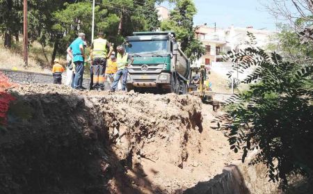 Επιτέλους &quot;αλλάζει&quot; ο περιφερειακός της οδού Τυμφρηστού - ΒΙΝΤΕΟ