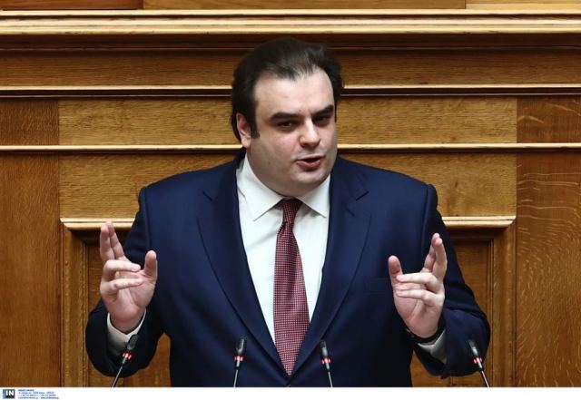 Κυριάκος Πιερρακάκης: Μία ημέρα αποβολή για εμφανή κατοχή και χρήση κινητού – Όποιος βιντεοσκοπεί θα αλλάζει σχολείο