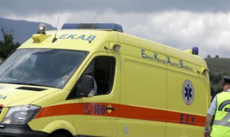 Θεσσαλονίκη: Σοβαρά τραυματίας σε τροχαίο με εμπλοκή τριών αυτοκινήτων και μίας μηχανής στον δρόμο προς Περαία