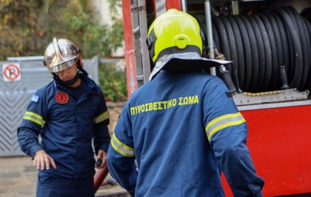 Φωτιές σε Θέρμη Θεσσαλονίκης και Χαλκιδική - Ρίψεις νερού από ελικόπτερα και αεροσκάφη