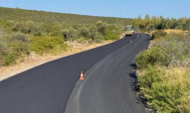 Εργασίες συντήρησης στο δρόμο Μαρτίνο - Λάρυμνα