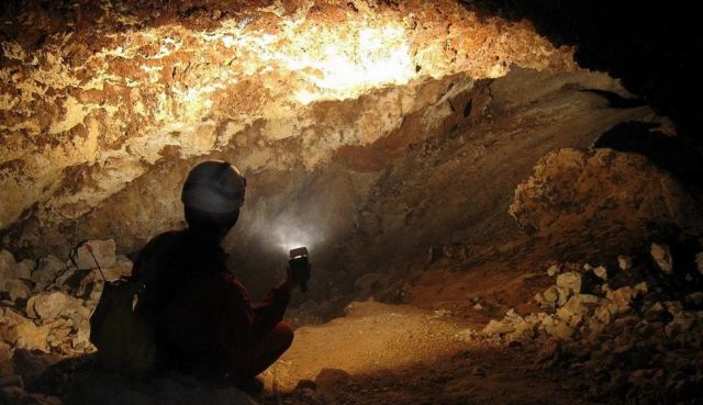 Άγνωστα βακτήρια αποκάλυψαν την πραγματική ιστορία του σπηλαίου του Μαύρου Βράχου στις Σέρρες