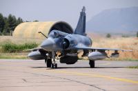 Η εγκατάλειψη του Mirage 2000-5 στην Τανάγρα από την πιλότο
