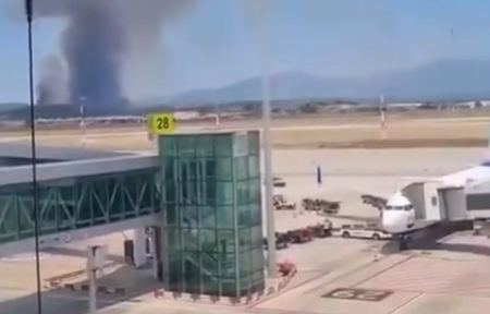 Τουρκία: Προσωρινά κλειστό το αεροδρόμιο της Σμύρνης λόγω δασικής πυρκαγιάς