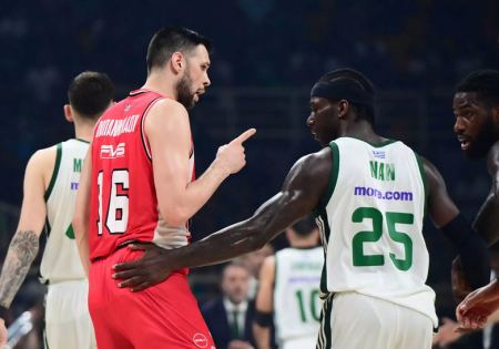 Ολυμπιακός – Παναθηναϊκός: Το αρχηγικό μήνυμα του Κώστα Παπανικολάου για τους τελικούς της Basket League