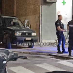 Χειροπέδες σε συμμορία ανηλίκων που λήστευε παιδιά