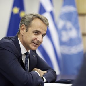 Μητσοτάκης για τα 50 χρόνια της ΝΔ: Tο 2027 να βρει μία Ελλάδα ακόμη πιο ισχυρή, με ανάπτυξη 3% και μέσο μισθό στα €1.500