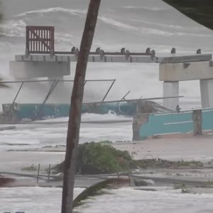 ΗΠΑ: Ο τυφώνας Έλεν άφησε πίσω του διαλυμένα σπίτια, συντρίμμια και τουλάχιστον 91 νεκρούς