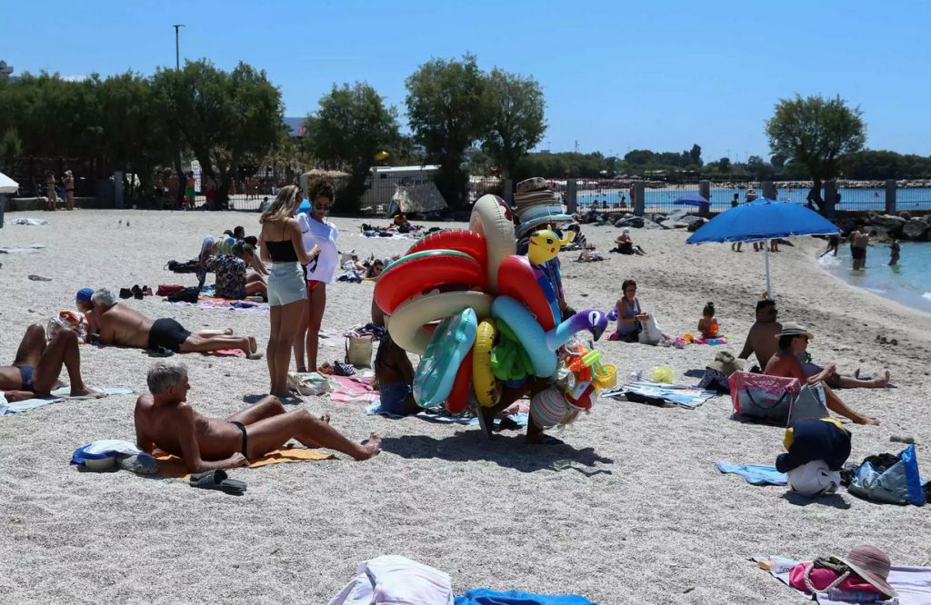 Toυρισμός στην Ελλάδα: Οι αγορές που έριξαν τα έσοδα στην «καρδιά» του καλοκαιριού – Καμπανάκι από Γερμανία