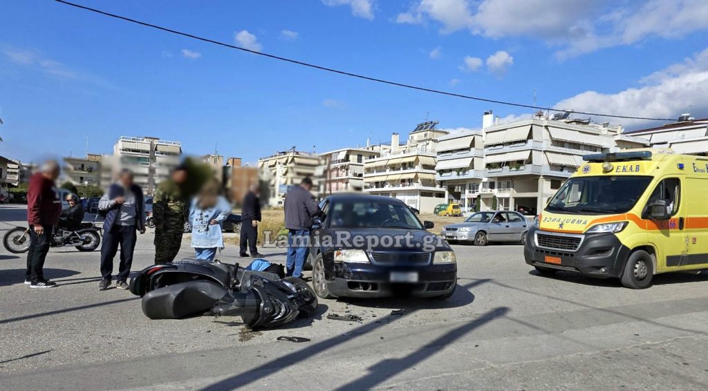 Λαμία: Τροχαίο με μηχανάκι σε διασταύρωση