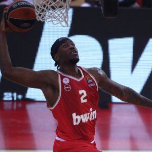 Euroleague: Οι ιπτάμενοι Μόουζες Ράιτ και Σέιμπειν Λι πρωταγωνίστησαν στο Top 10 της τρίτης αγωνιστικής