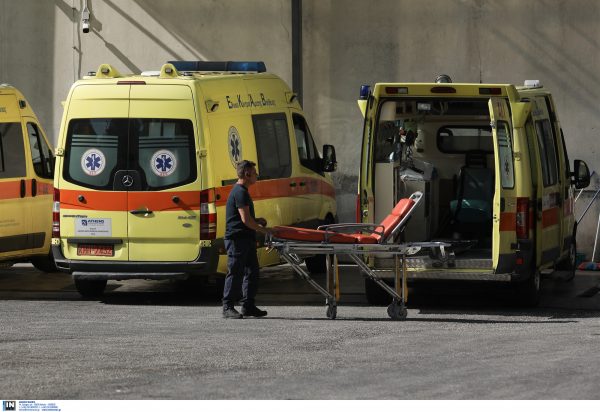 Τροχαία με απεγκλωβισμούς τα ξημερώματα στην Κρήτη