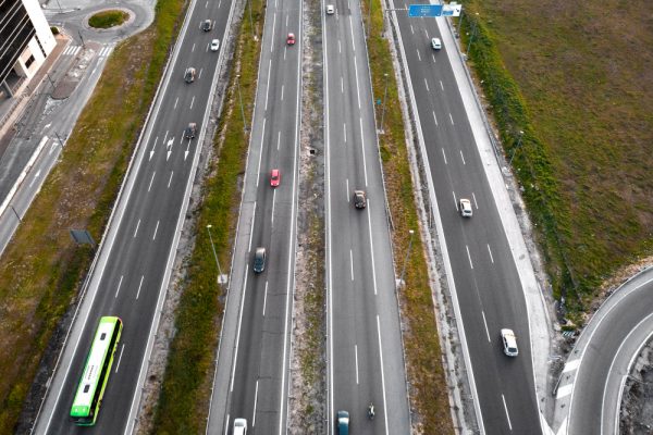 Ραβασάκια της ΑΑΔΕ σε ιδιοκτήτες ανασφάλιστων οχημάτων - Το ύψος των προστίμων