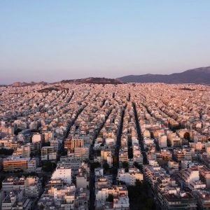 Το παράδοξο με τις αυξήσεις στα ενοίκια στην Ελλάδα: Γιατί αποτελεί εξαίρεση και τι συμβαίνει στην υπόλοιπη Ευρώπη