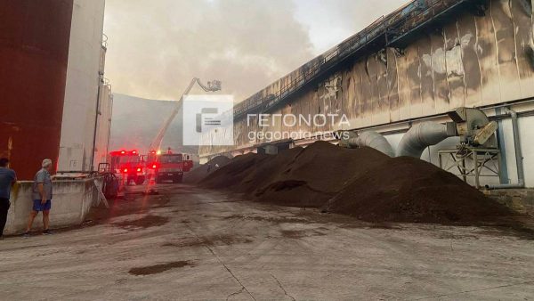 Τέθηκε υπό έλεγχο μεγάλη πυρκαγιά σε εργοστάσιο στη ΒΙ.ΠΕ. Βόλου