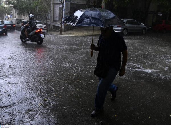 Κακοκαιρία: Μήνυμα 112 για έντονα καιρικά φαινόμενα στη Δυτική Ελλάδα