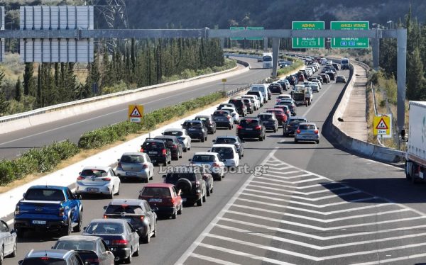 Τέλη κυκλοφορίας: Χιλιάδες οδηγοί πλήρωσαν τις πρώτες 24 ώρες