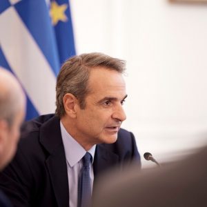 Ο Κυριάκος Μητσοτάκης καταδικάζει την πολύνεκρη τρομοκρατική επίθεση στην Άγκυρα: «Οι σκέψεις μας στις οικογένειες των θυμάτων»