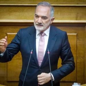 Μάριος Σαλμάς: Χειροπέδες σε 27χρονο που καλούσε σε βία κατά του ανεξάρτητου βουλευτή