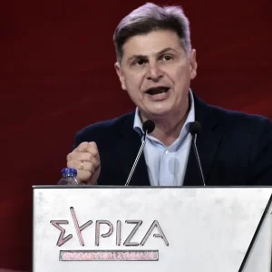 Νικόλας Φαραντούρης: Αντίπαλός μου δεν είναι ο σύντροφός μου στον ΣΥΡΙΖΑ