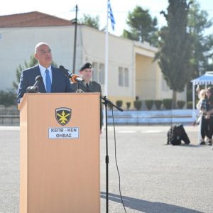 Η στρατιωτική θητεία αλλάζει μέσα στους επόμενους 24 μήνες, ανακοίνωσε ο Δένδιας