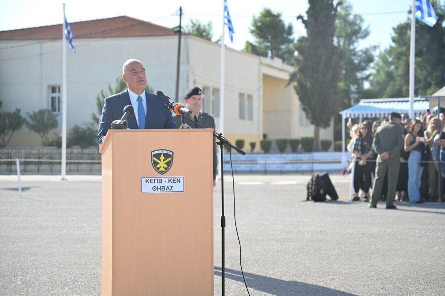 Η στρατιωτική θητεία αλλάζει μέσα στους επόμενους 24 μήνες, ανακοίνωσε ο Δένδιας