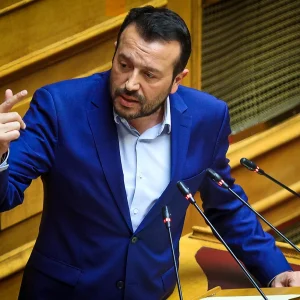 Παππάς: Η χώρα βιώνει τραγικά γεγονότα και ο Μητσοτάκης δεν βρήκε μια κουβέντα για να πει