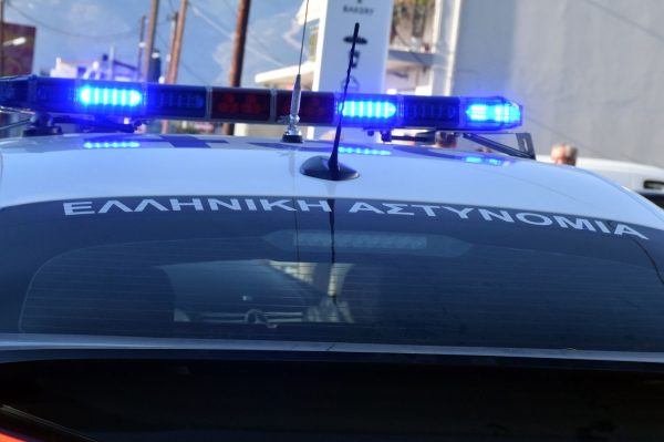 Συνελήφθη ο γιος της 70χρονης που κατασπάραξαν σκυλιά στην αυλή του σπιτιού της στον Τύρναβο-Τι λένε οι γείτονες