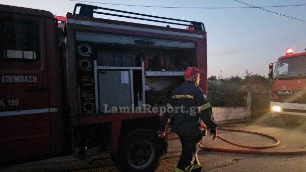 Πυρκαγιά σε αποθήκη στη Λιβαδειά