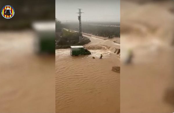 Τραγωδία δίχως τέλος στη Βαλένθια μετά τη θεομηνία: Στους 95 οι νεκροί