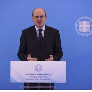 Χατζηδάκης: Η αντιμετώπιση της φοροδιαφυγής θα φέρει μείωση των άμεσων φόρων