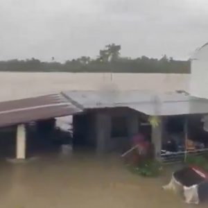 Φιλιππίνες: 14 νεκροί και χιλιάδες άνθρωποι εγκατέλειψαν τα σπίτια τους λόγω της καταιγίδας Trami