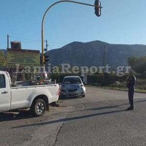 Λαμία: Γερό «μπαμ» στα φανάρια Μοσχοχωρίου (ΦΩΤΟ)