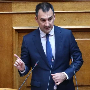 Αλέξης Χαρίτσης: Στο νοσοκομείο με αδιαθεσία ο επικεφαλής της Νέας Αριστεράς