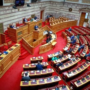 Απογευματινά χειρουργεία: Το ΠΑΣΟΚ δεν ψήφιζει τη ρύθμιση - «Περιττεύει κάθε σχόλιο» η αντίδραση Γεωργιάδη