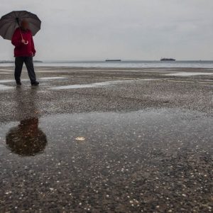 Τέλος η ανομβρία, λένε οι μετεωρολόγοι, καταρρέει ο αντικυκλώνας -Πότε έρχονται βροχές