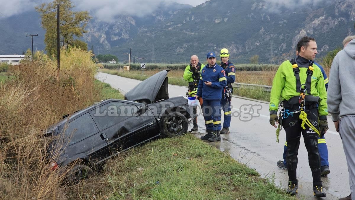 Εκτροπή αυτοκινήτου με τραυματισμό της οδηγού στο δρόμο Λαμίας - Δαμάστας