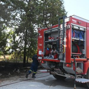 Φωτιά στο Ρέθυμνο: Μεγάλη επιχείρηση κατάσβεσης με ένα αεροσκάφος