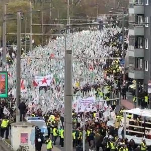 Χιλιάδες Κούρδοι διαδήλωσαν στην Κολωνία για την απελευθέρωση του Οτσαλάν